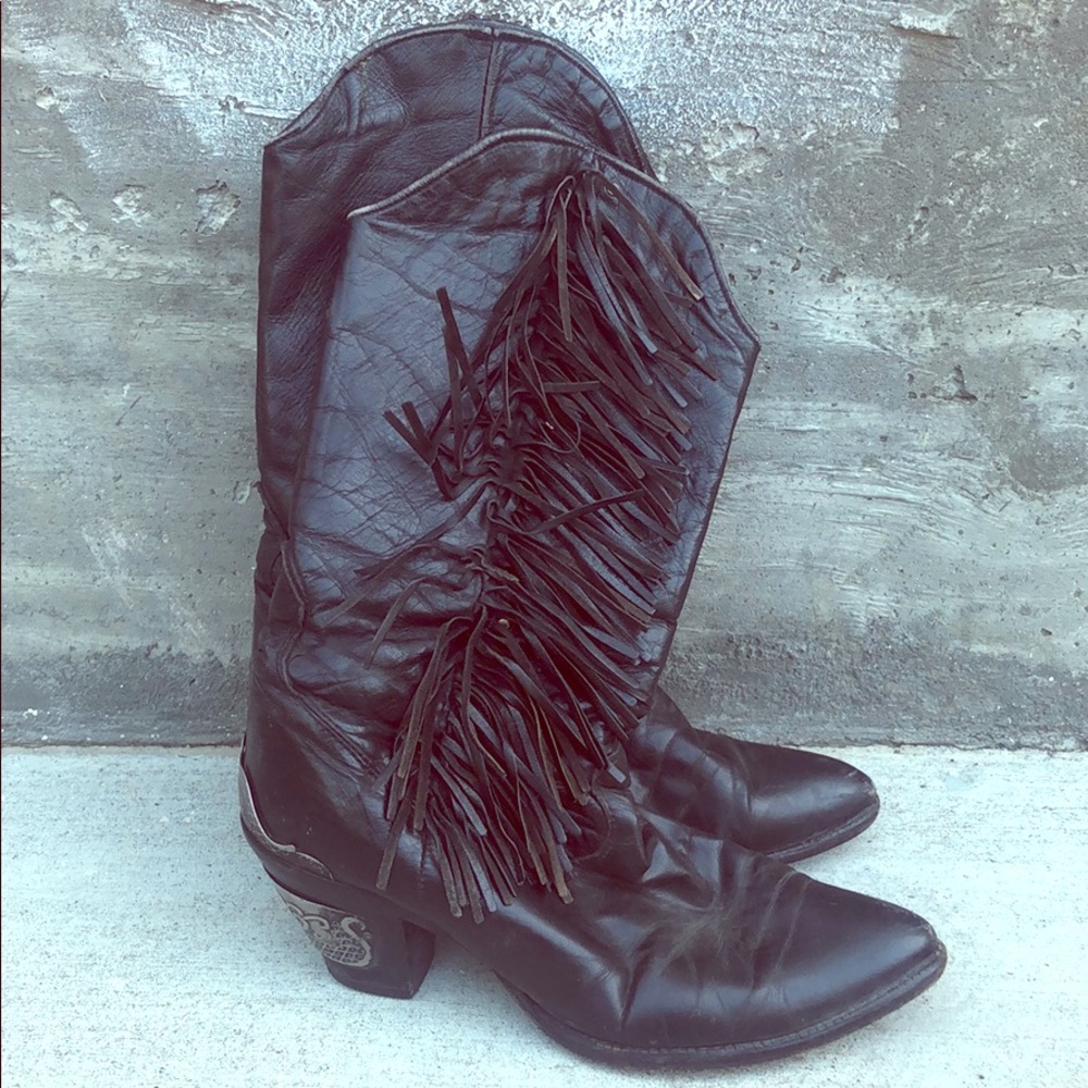 Black cowboy boots
